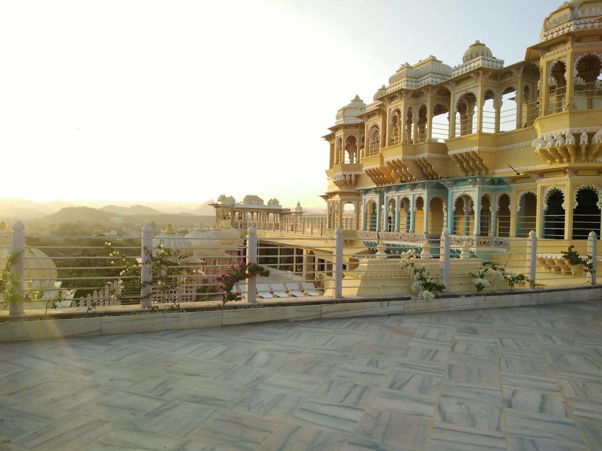 Chunda Palace Udaipur Exteriör bild