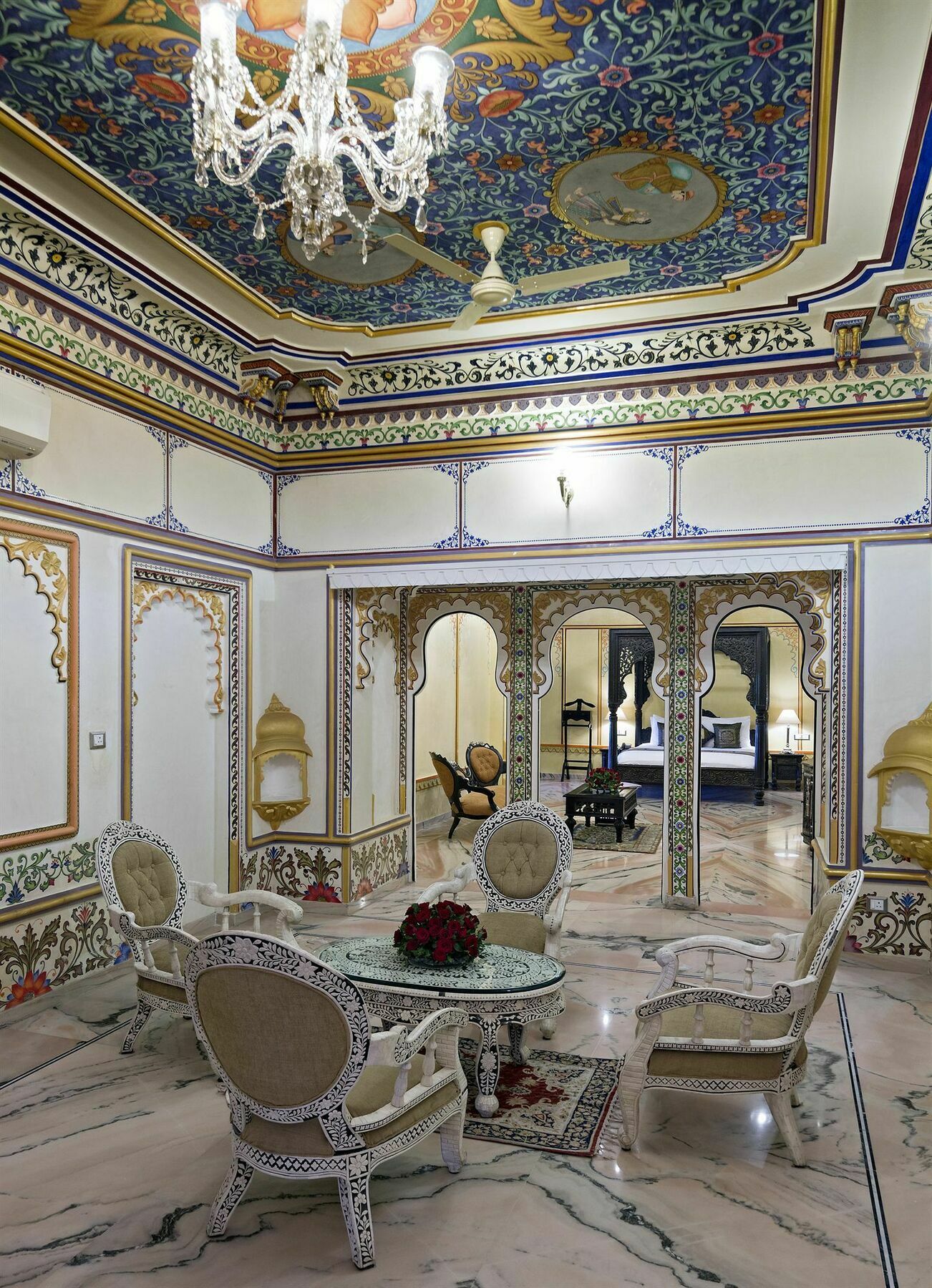 Chunda Palace Udaipur Exteriör bild